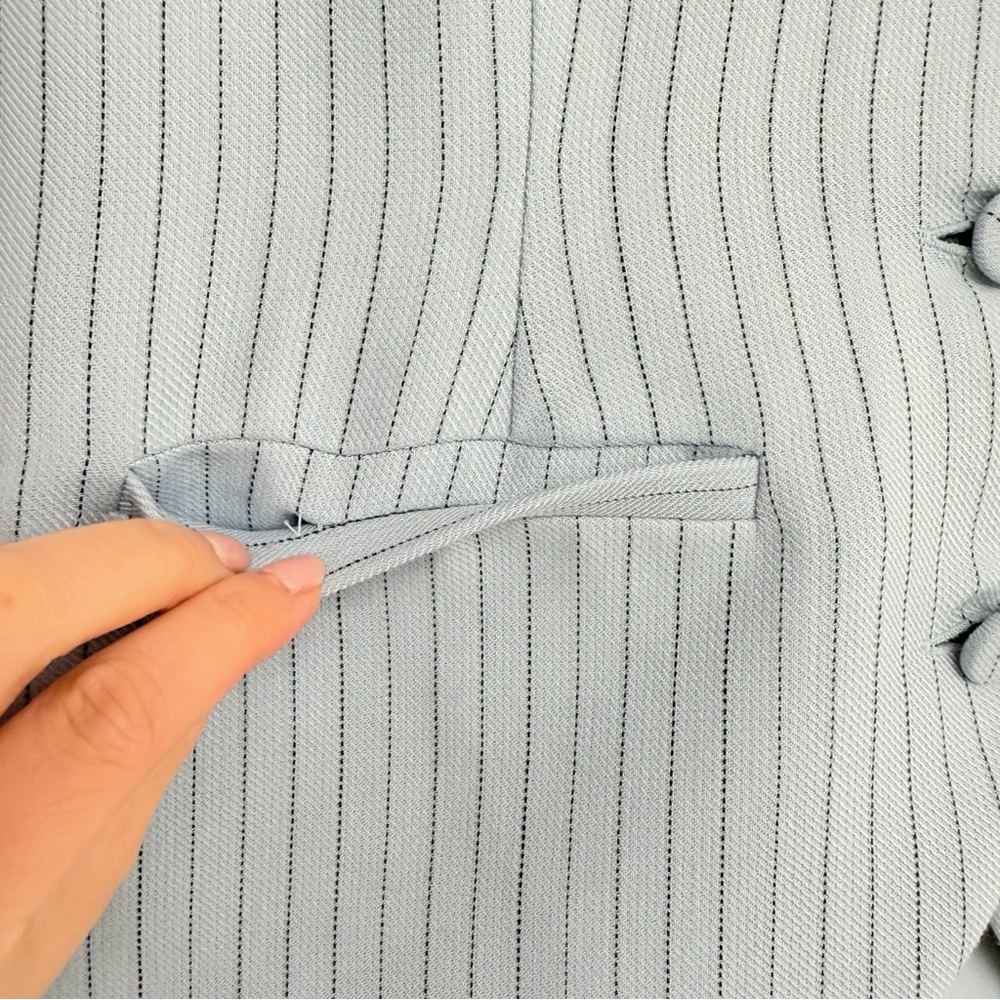 Abercrombie & Fitch Blue Striped Vest Shirt, Size S - Picture 4 of 6